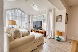 Sun Room- click for photo gallery